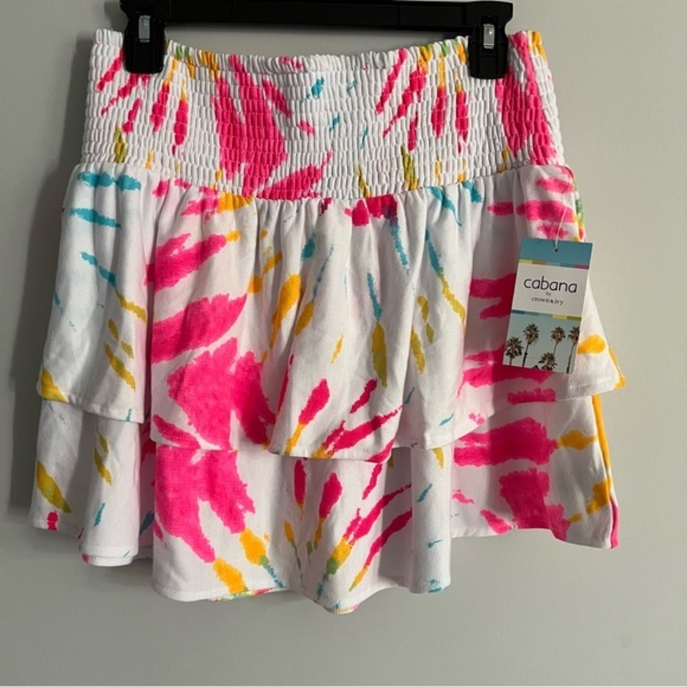 NWT Cabana by Crown and Ivy Tie Dye Bold Print Skirt